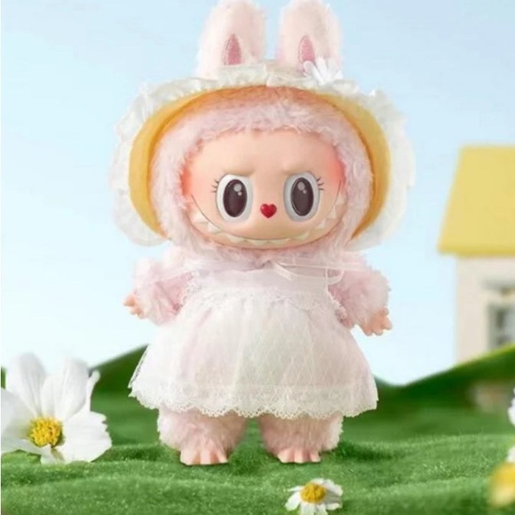 Pop Mart Fall Into Spring Mokoko Plush Pendant - Picture 3 of 8